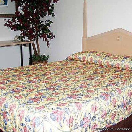 Stockton Travelers Motel Ruang foto